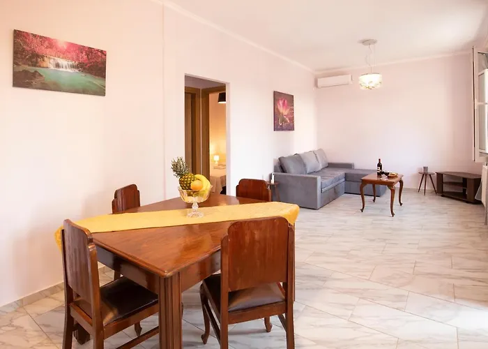 Fotini Tatil Evi *